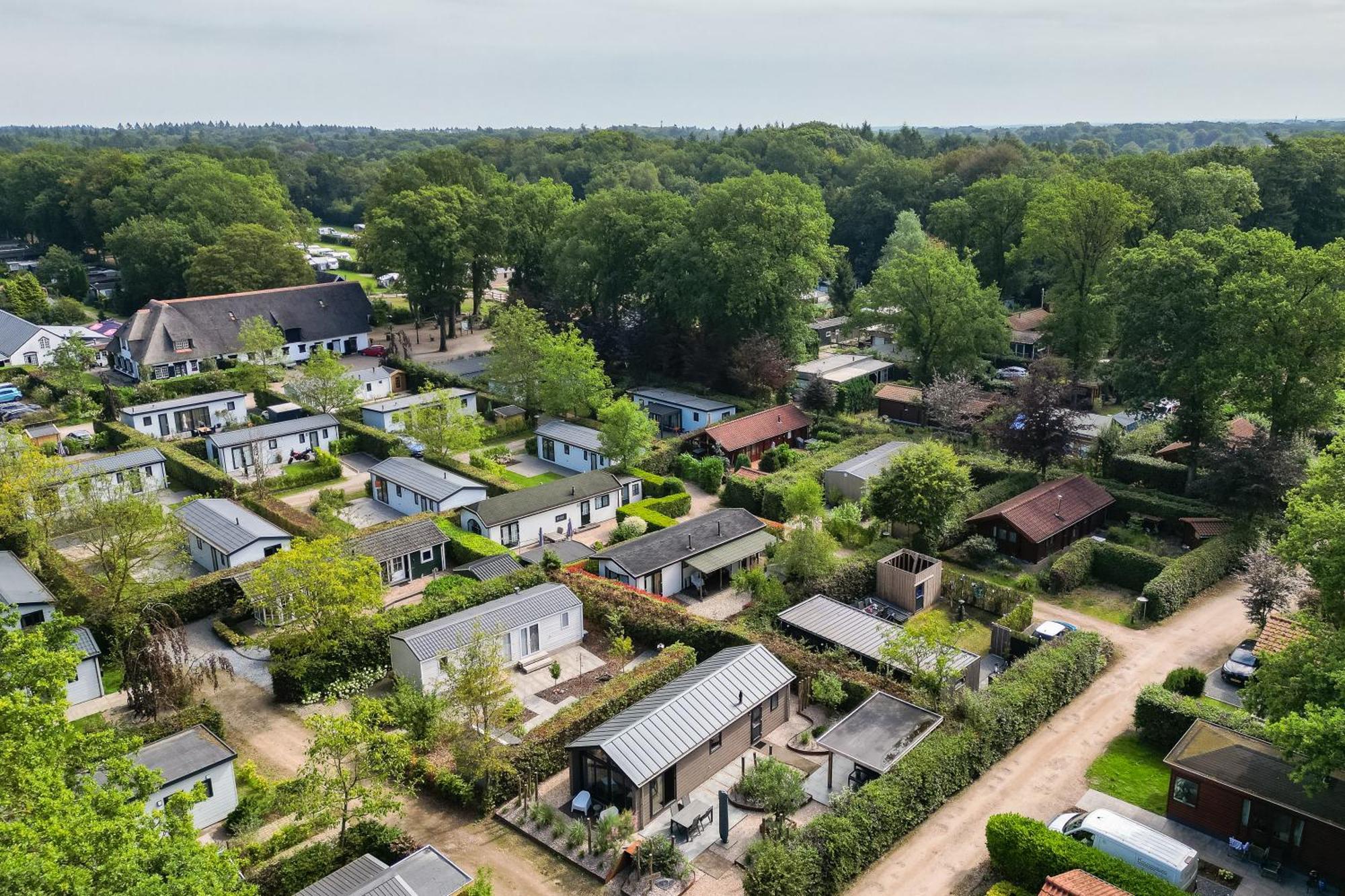 Modern Ingericht Chalet Op Groen Park Op De Veluwe Epe Ngoại thất bức ảnh